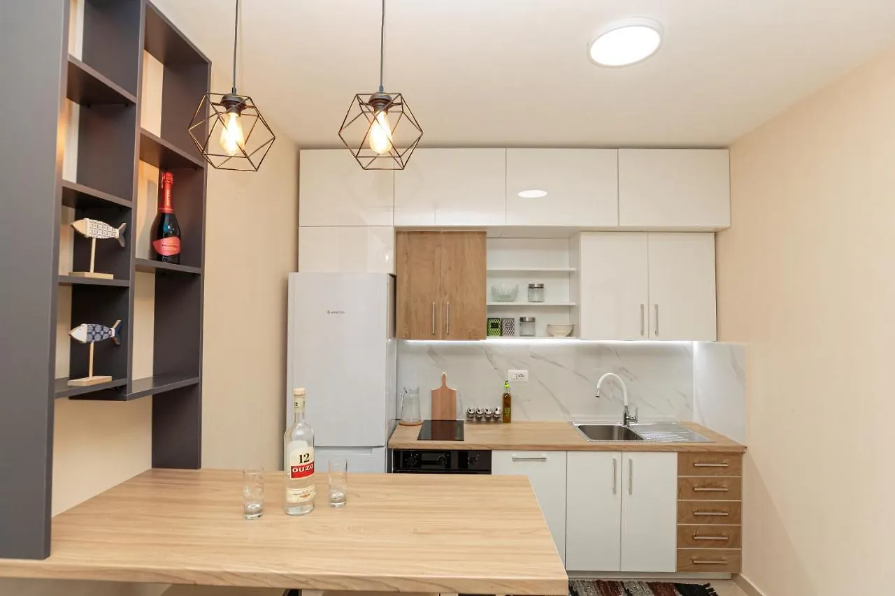 Modern Apartment In Vlora אלבניה